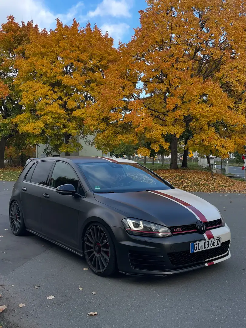 Volkswagen Golf GTI Performance BlueMotion Technology DSG - 1