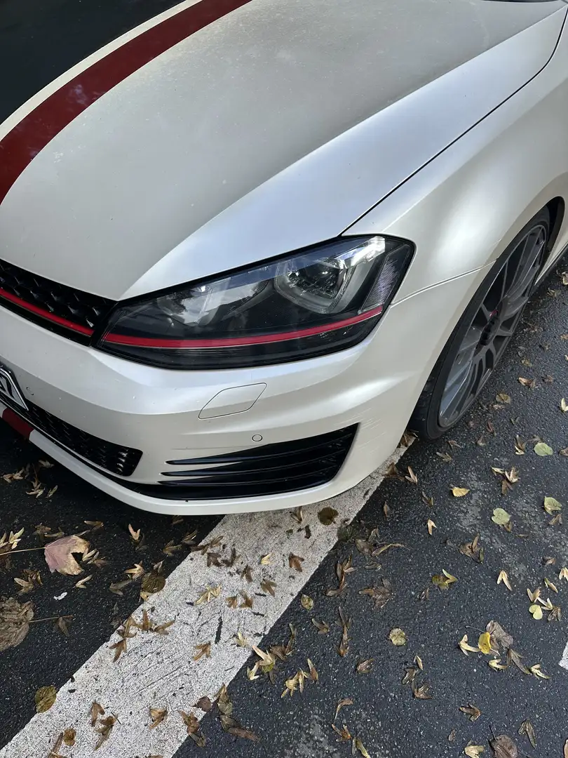 Volkswagen Golf GTI Performance BlueMotion Technology DSG - 2