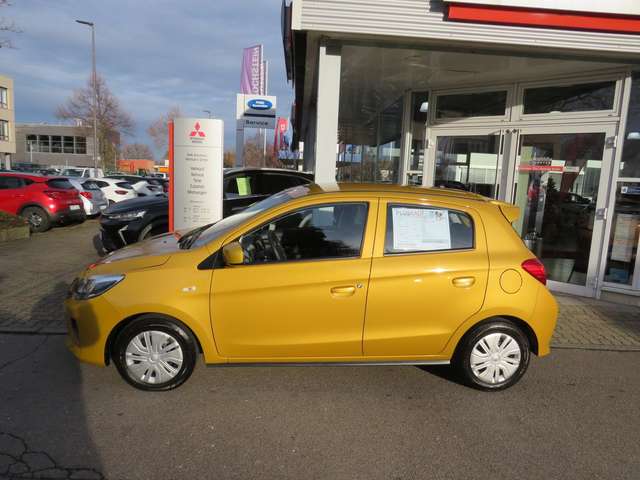 Mitsubishi Space Star Select mit Parkpilot hinten