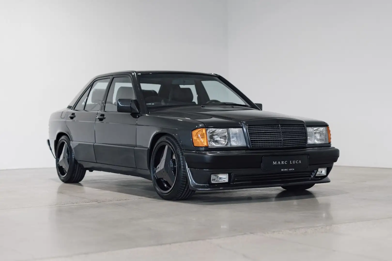 Mercedes-Benz 190 E 3.6 Brabus Schwarz - 1