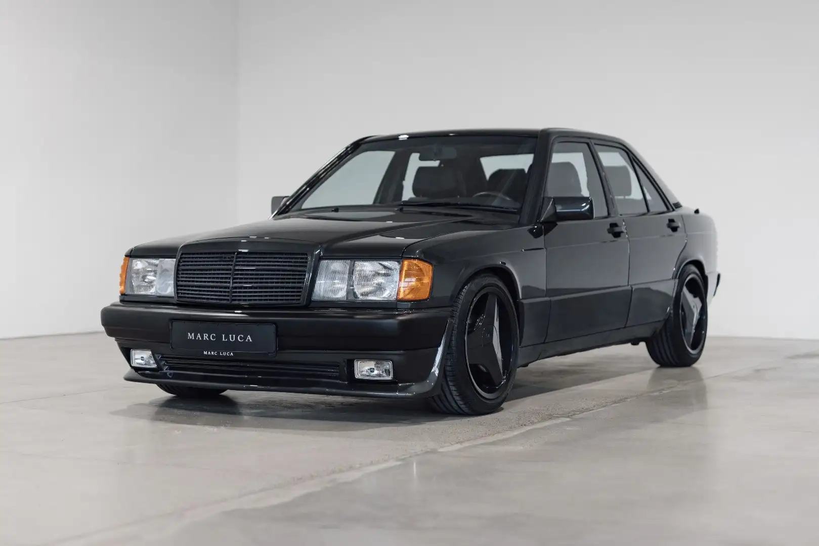 Mercedes-Benz 190 E 3.6 Brabus Schwarz - 2