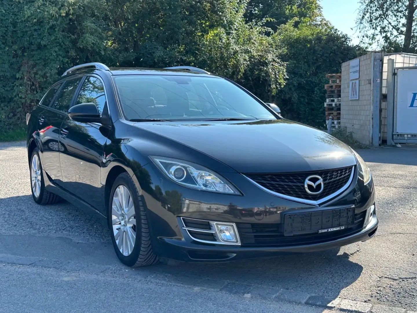 Mazda 6 Kombi 2.2 CRDT Exclusive Navigation Schwarz - 1