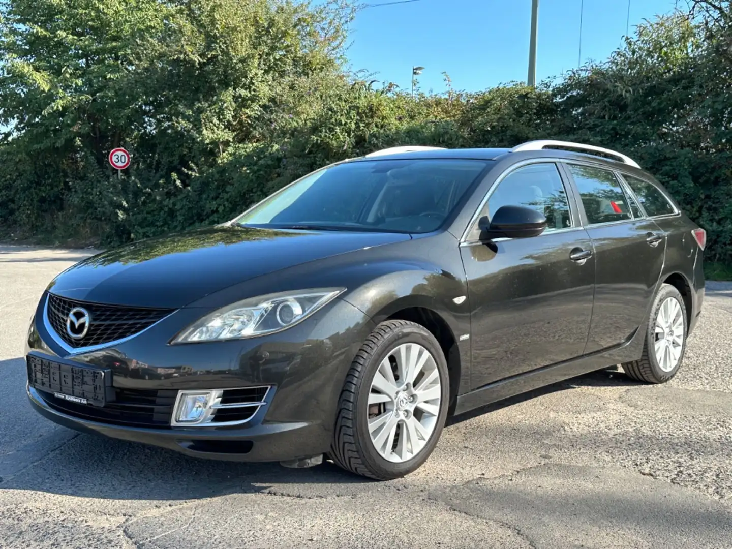 Mazda 6 Kombi 2.2 CRDT Exclusive Navigation Schwarz - 2