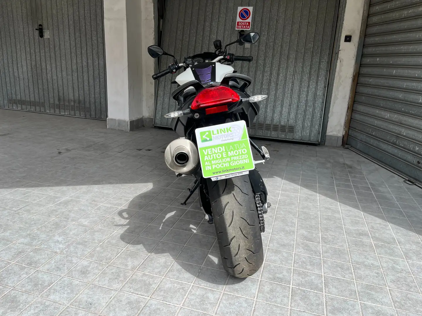 BMW F 800 R Bianco - 2