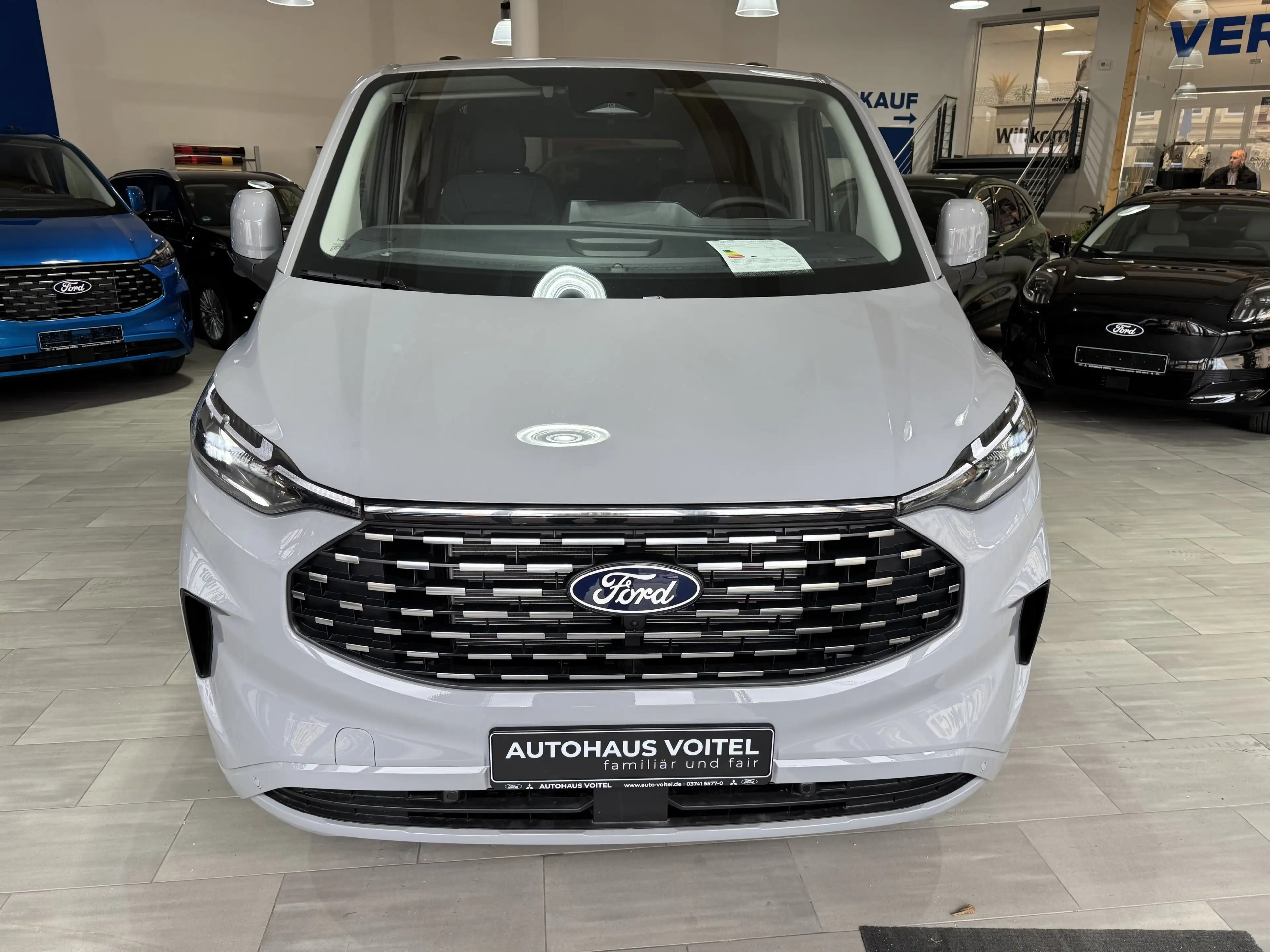 Ford Tourneo Custom Titanium X L1 AWD MATRIX-LED / AHK — photo 2