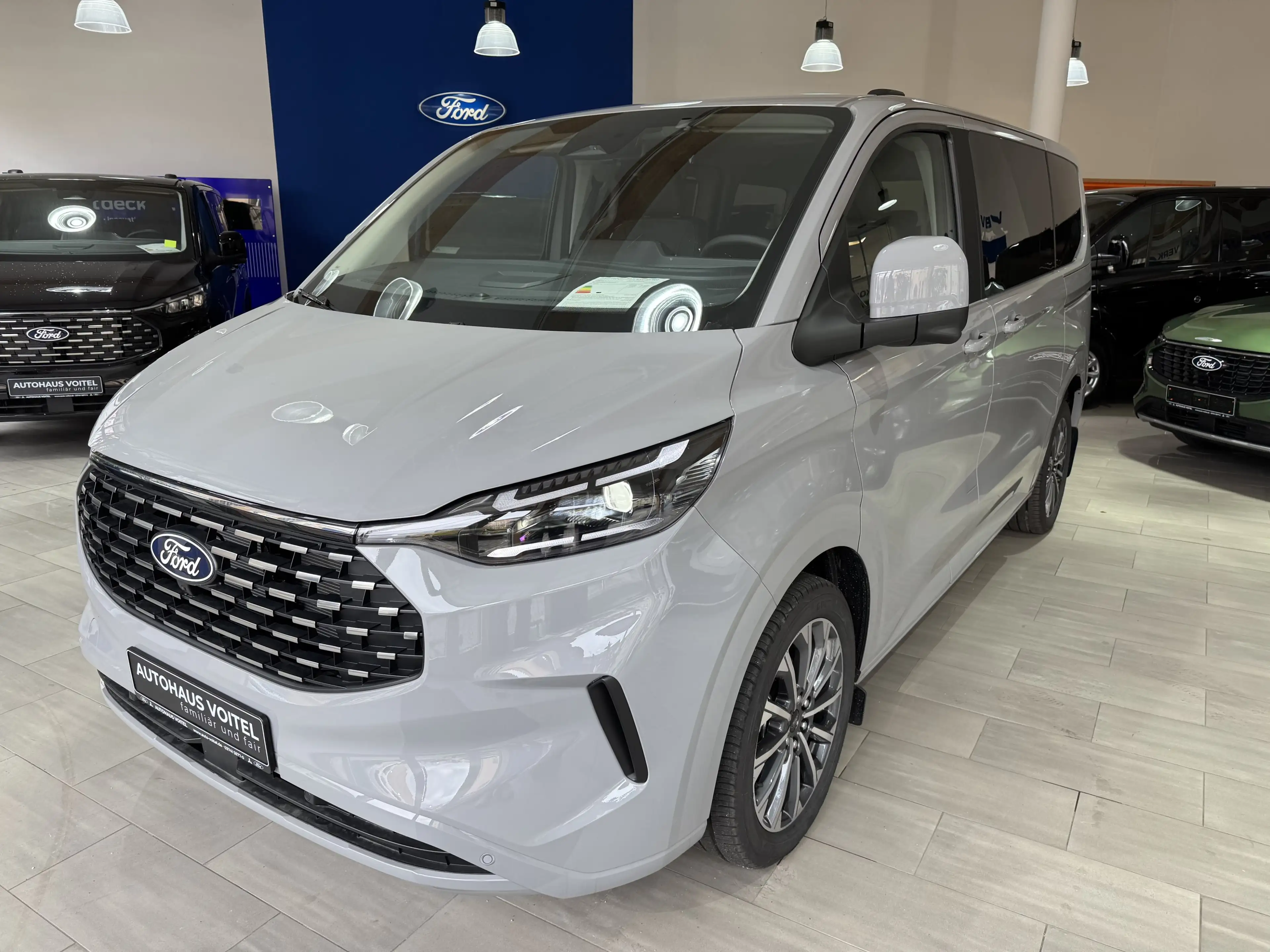 Ford Tourneo Custom Titanium X L1 AWD MATRIX-LED / AHK