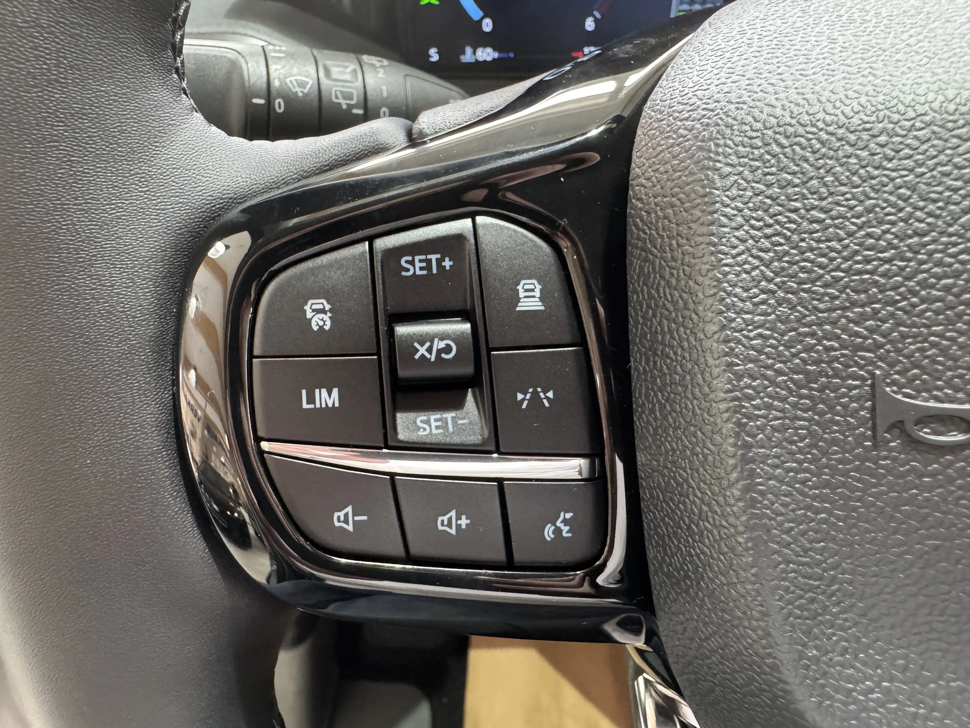 Ford Tourneo Custom Titanium X L1 AWD MATRIX-LED / AHK — photo 13