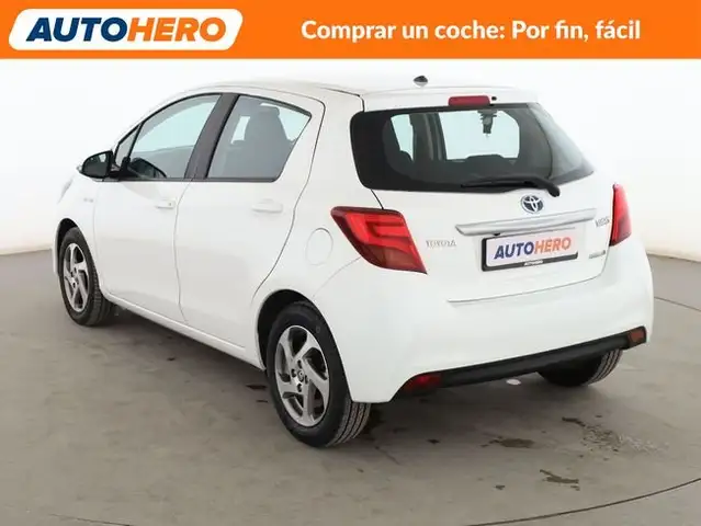 Toyota Yaris view 4