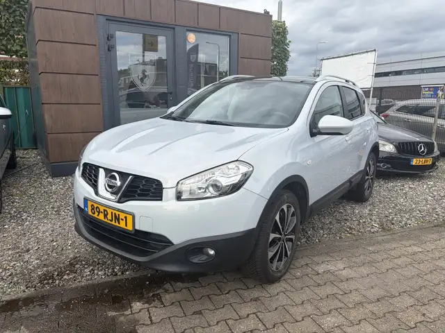 2011 Nissan Qashqai in Grey for sale