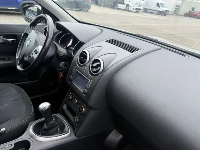 Nissan Qashqai view 6