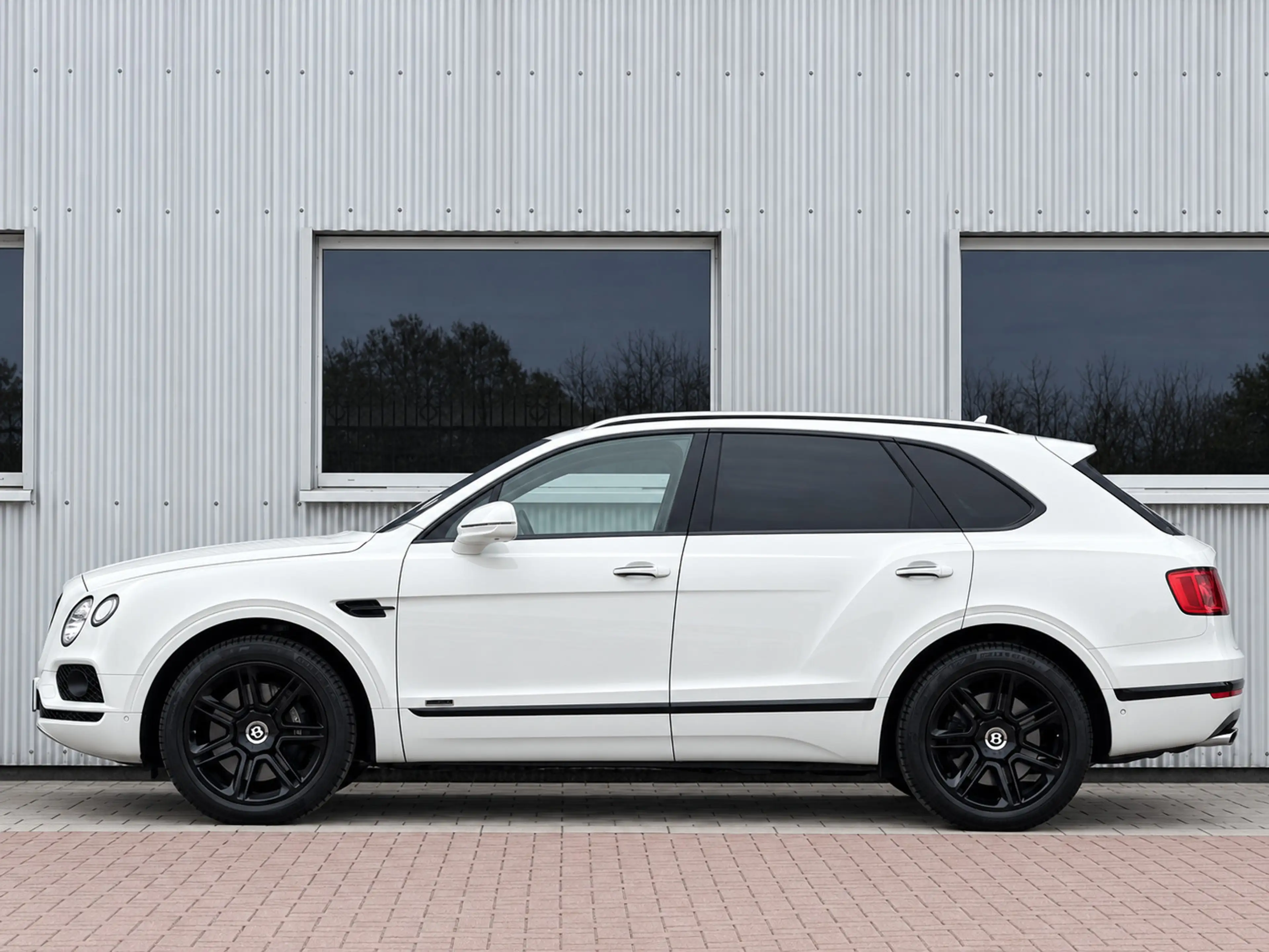 Bentley Bentayga V8 Diesel*NIGHT VISION*HUD*MASSAGE*360° — photo 8