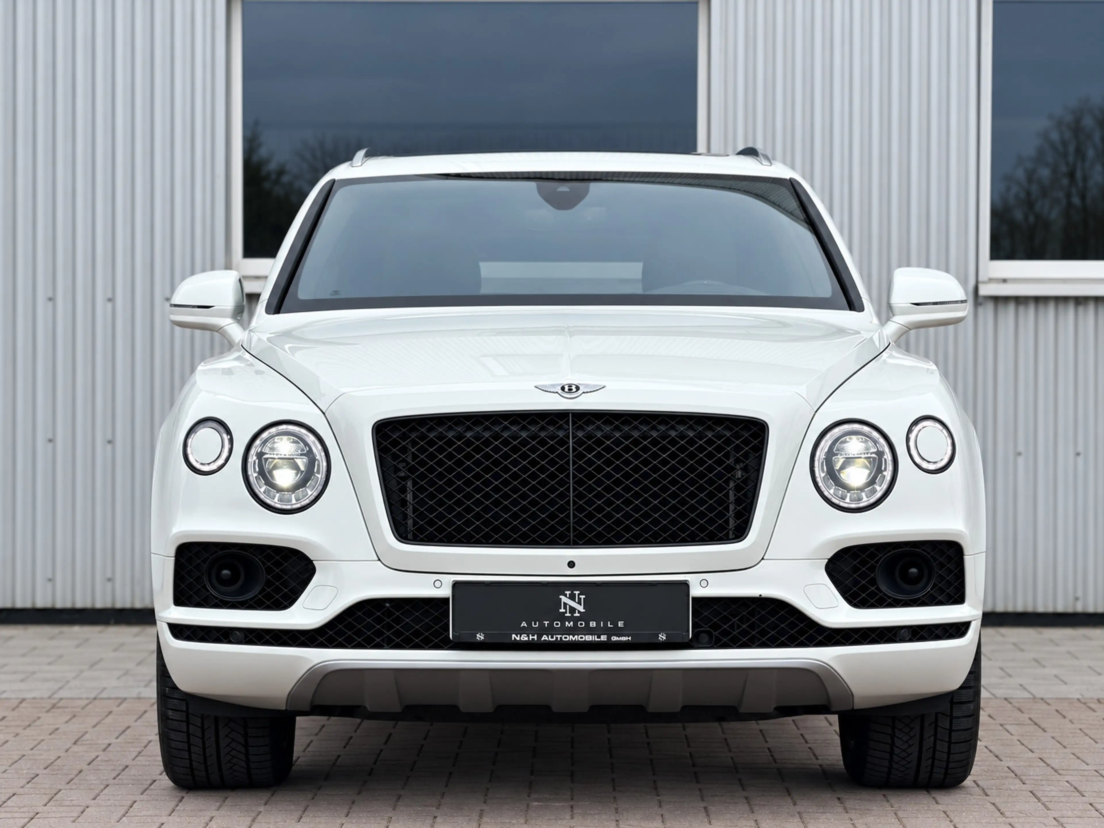 Bentley Bentayga V8 Diesel*NIGHT VISION*HUD*MASSAGE*360° — photo 3