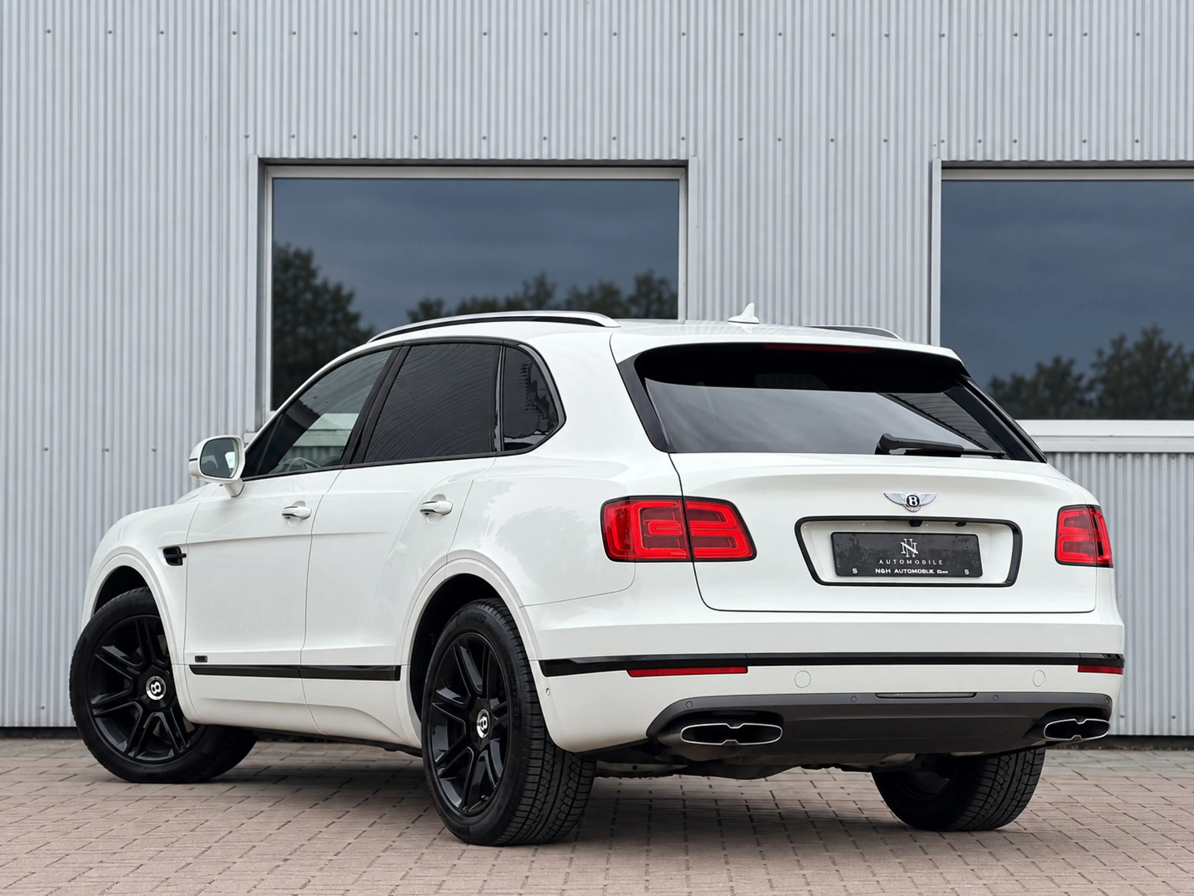 Bentley Bentayga V8 Diesel*NIGHT VISION*HUD*MASSAGE*360° — photo 14