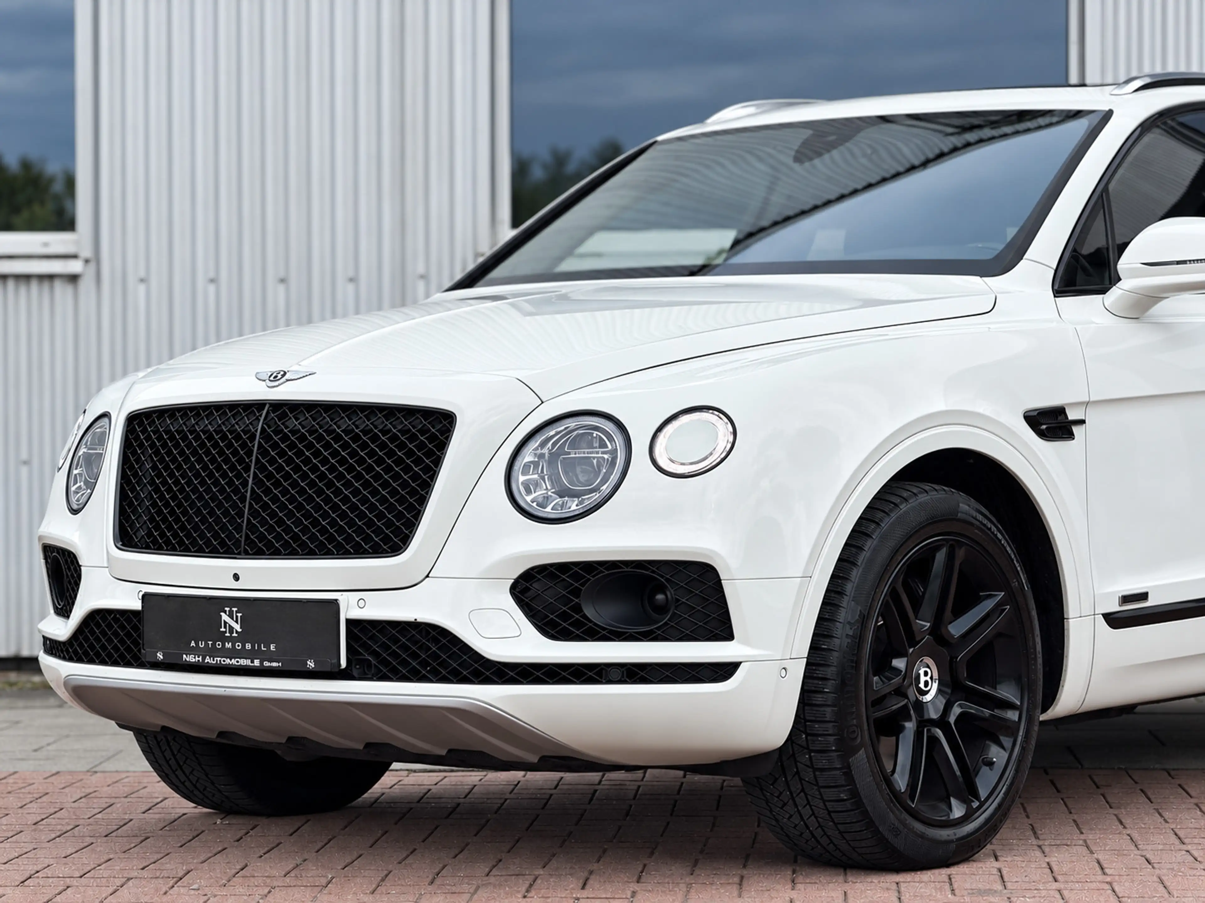 Bentley Bentayga V8 Diesel*NIGHT VISION*HUD*MASSAGE*360° — photo 5