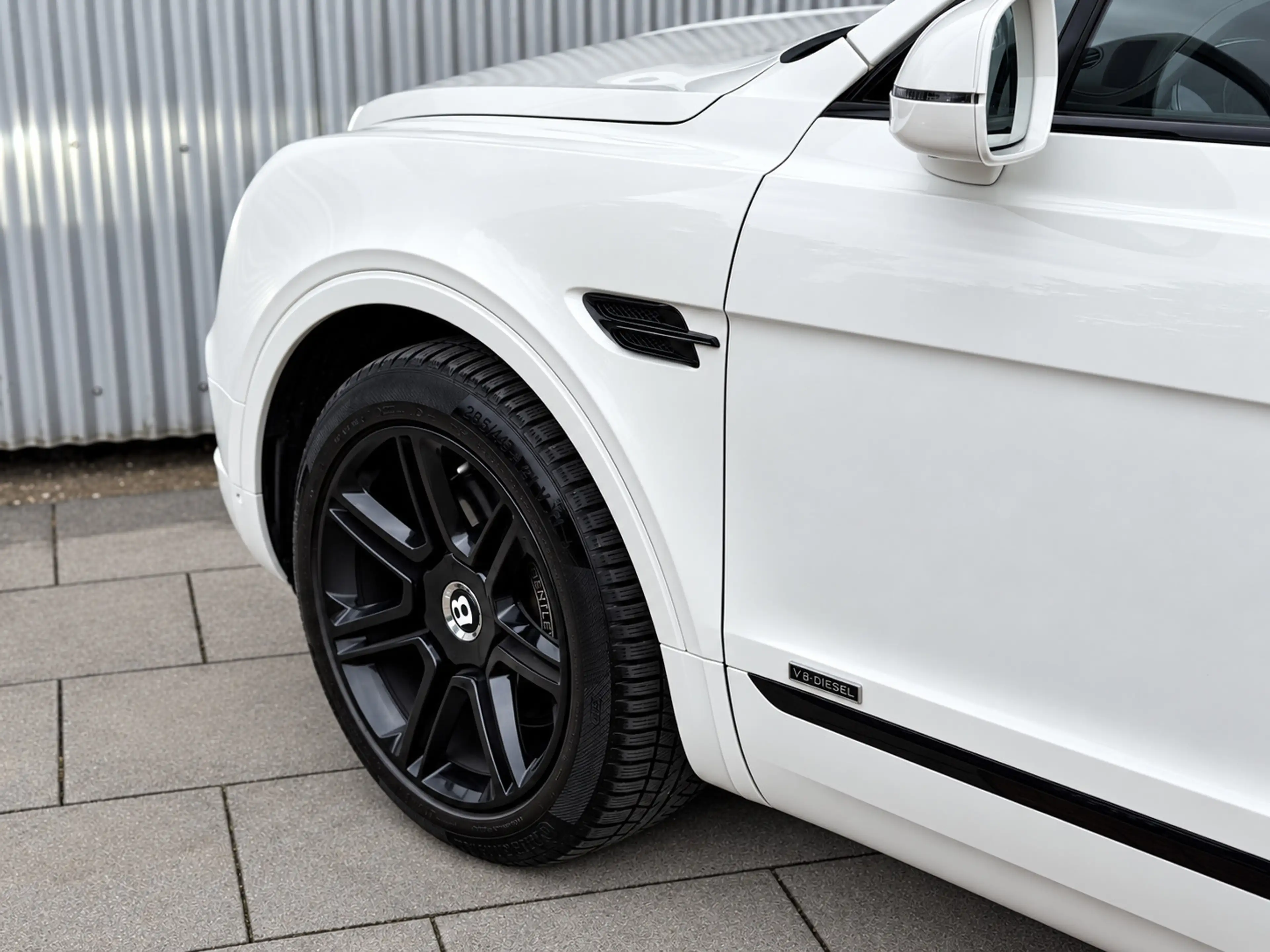 Bentley Bentayga V8 Diesel*NIGHT VISION*HUD*MASSAGE*360° — photo 6
