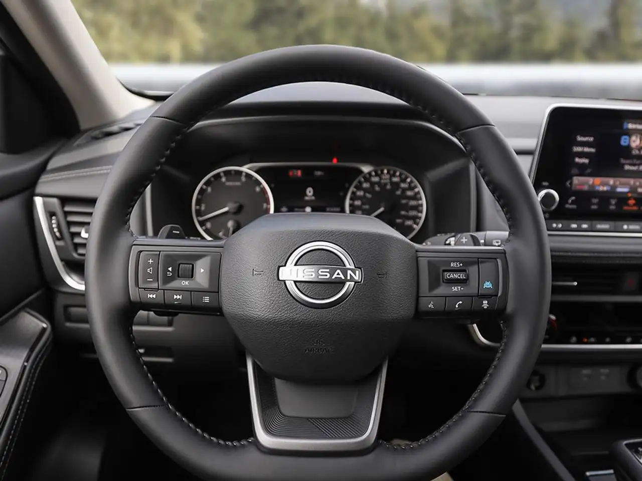 Nissan Rogue снимка Nissan Rogue