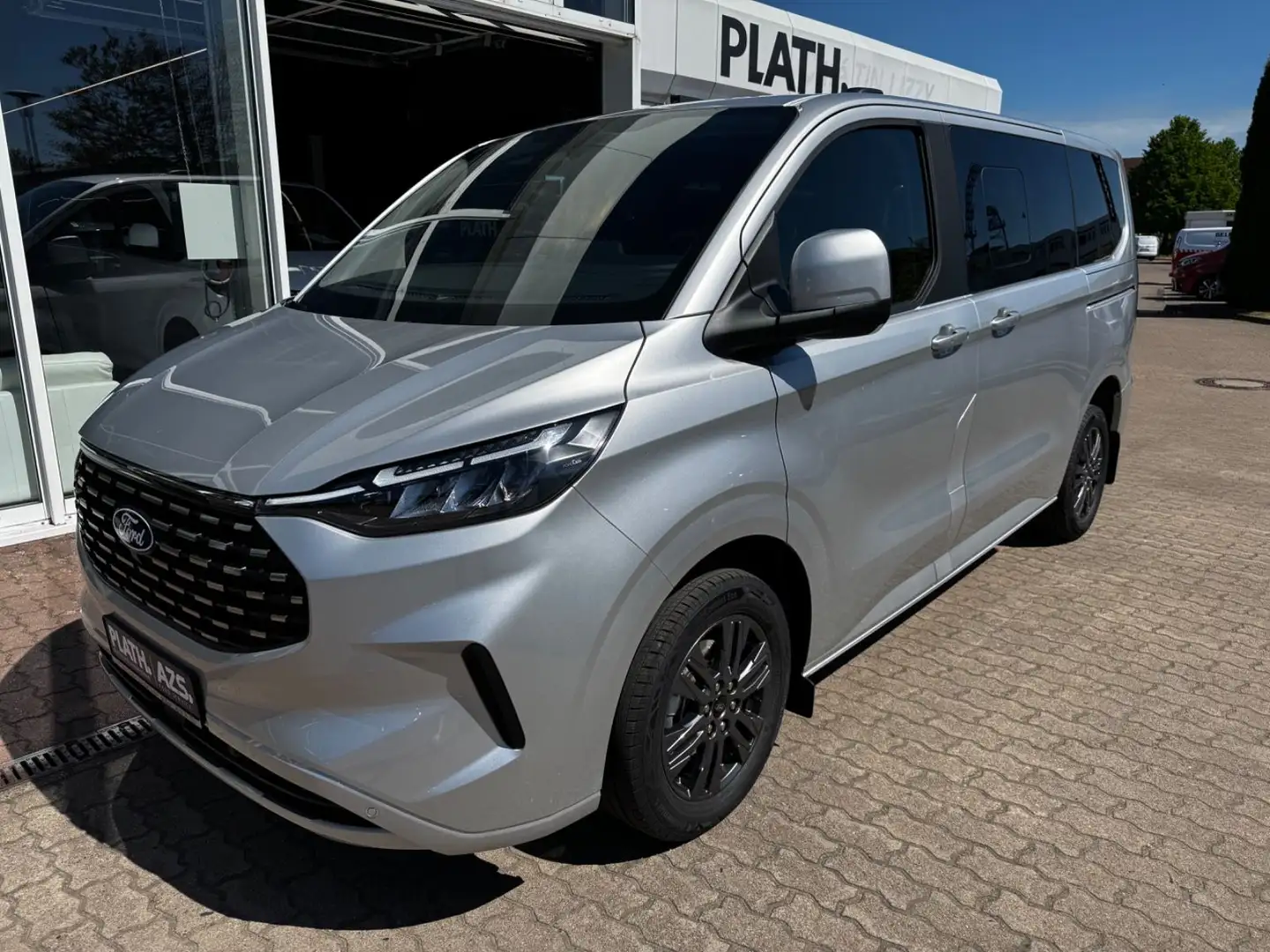 Ford Tourneo Custom Titanium L1 Automatik Silber - 1