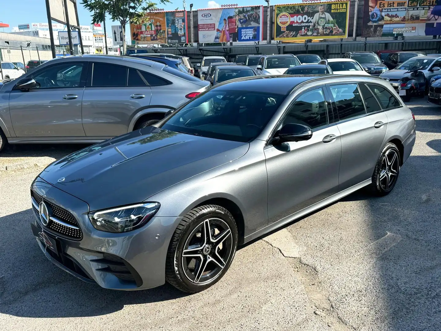 Mercedes-Benz E 300 de T 4Matic Autom. Allrad **AMG LINE** PHEV Hybrid Grau - 2