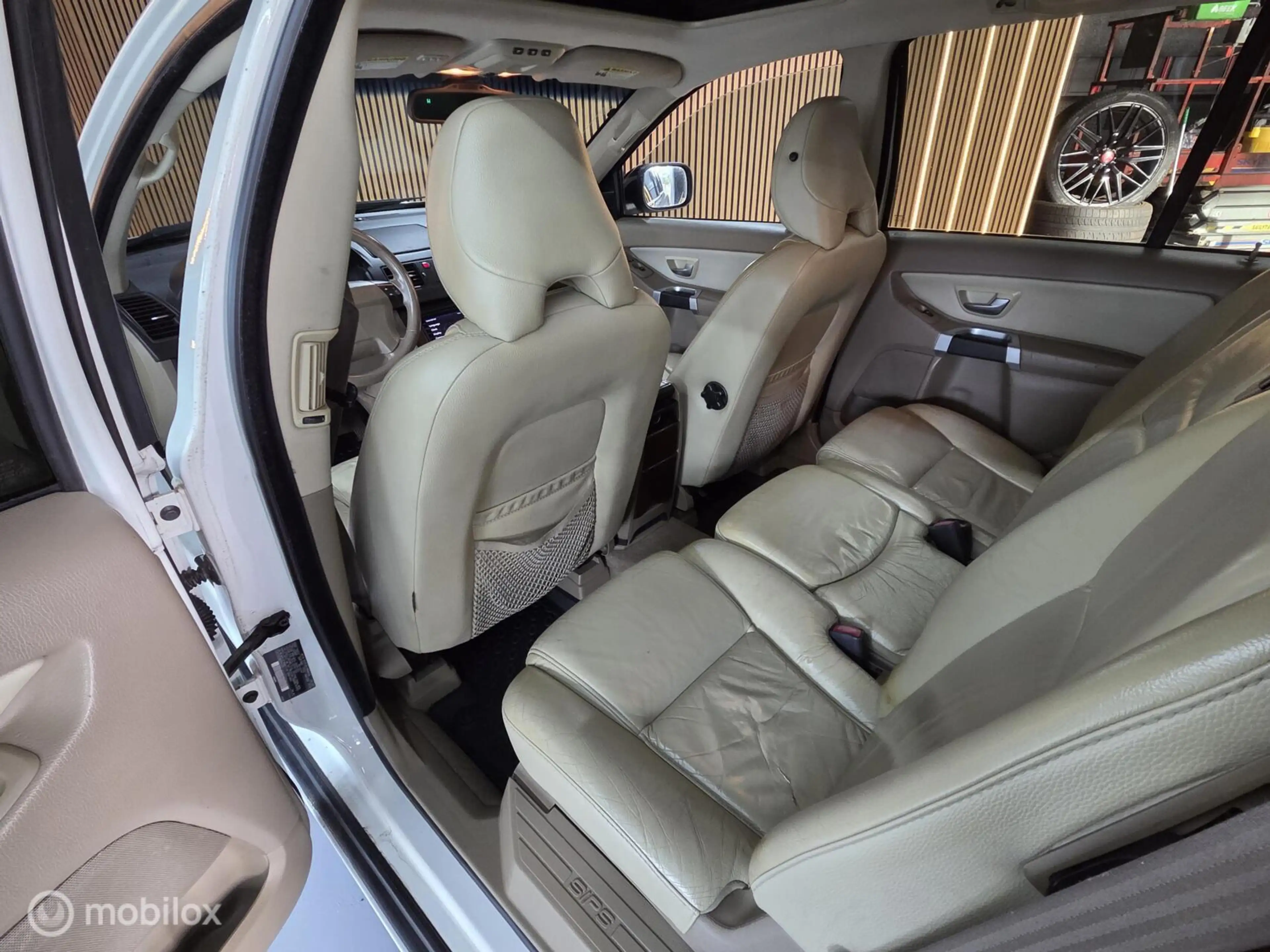 Volvo XC90 3.2 Summum Pearl White|Schuifdak|7Persoons — photo 7