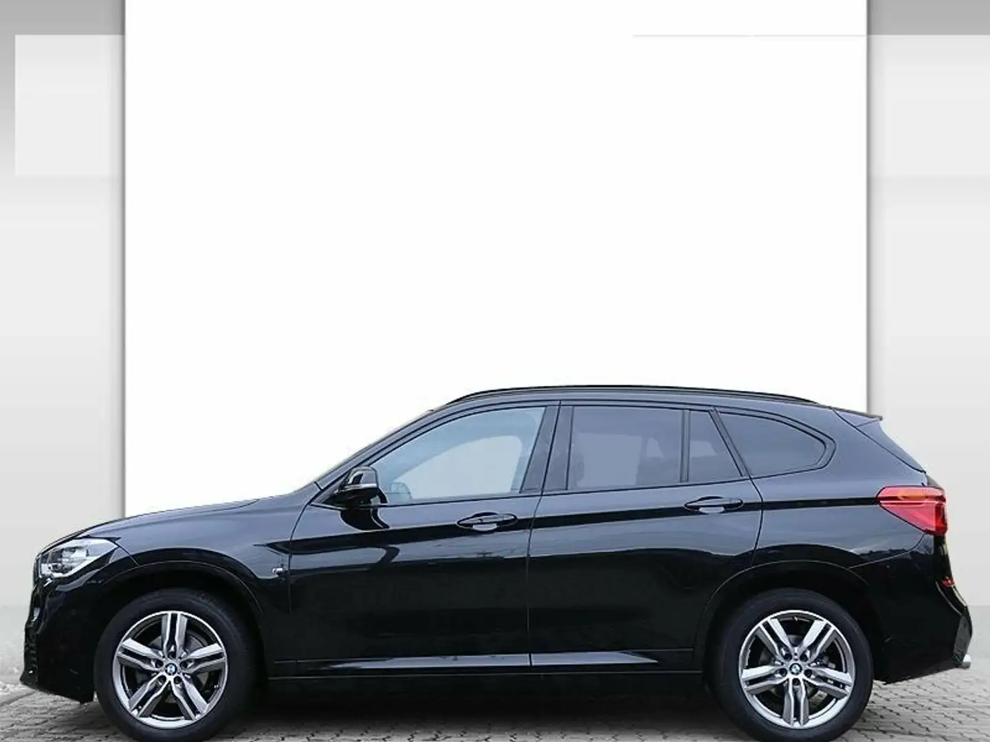 BMW X1 X1 sdrive18d Sport auto Nero - 2