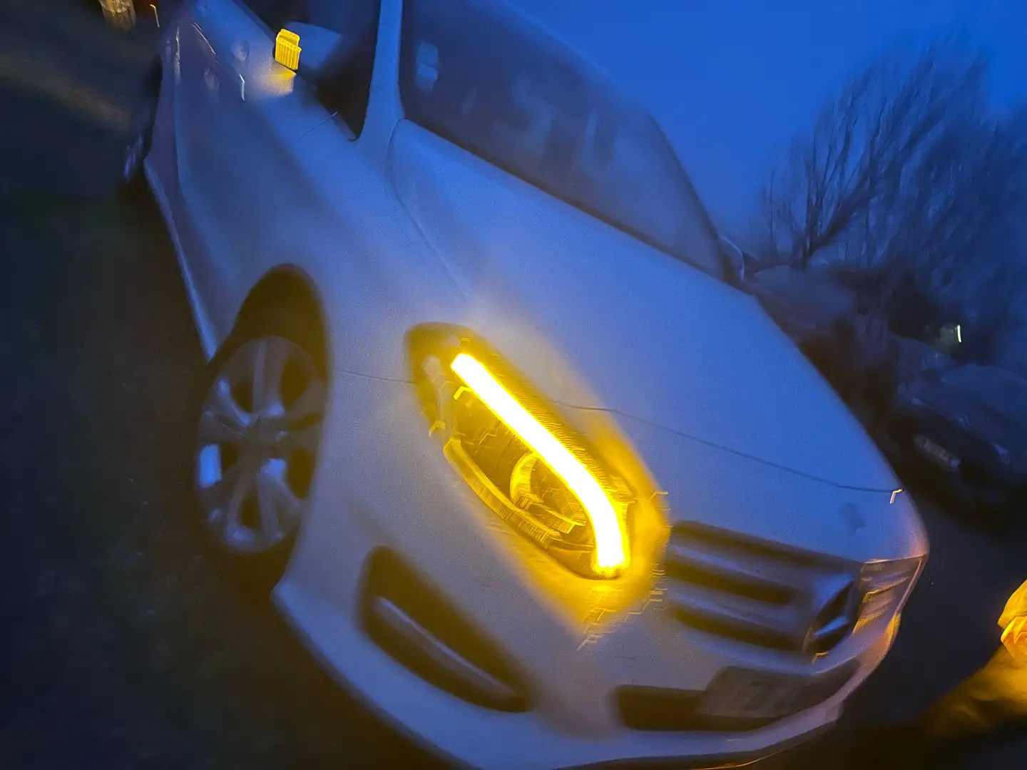 Mercedes-Benz B 200 Classe B 200 d 7-G DCT Fascination Blanc - 2