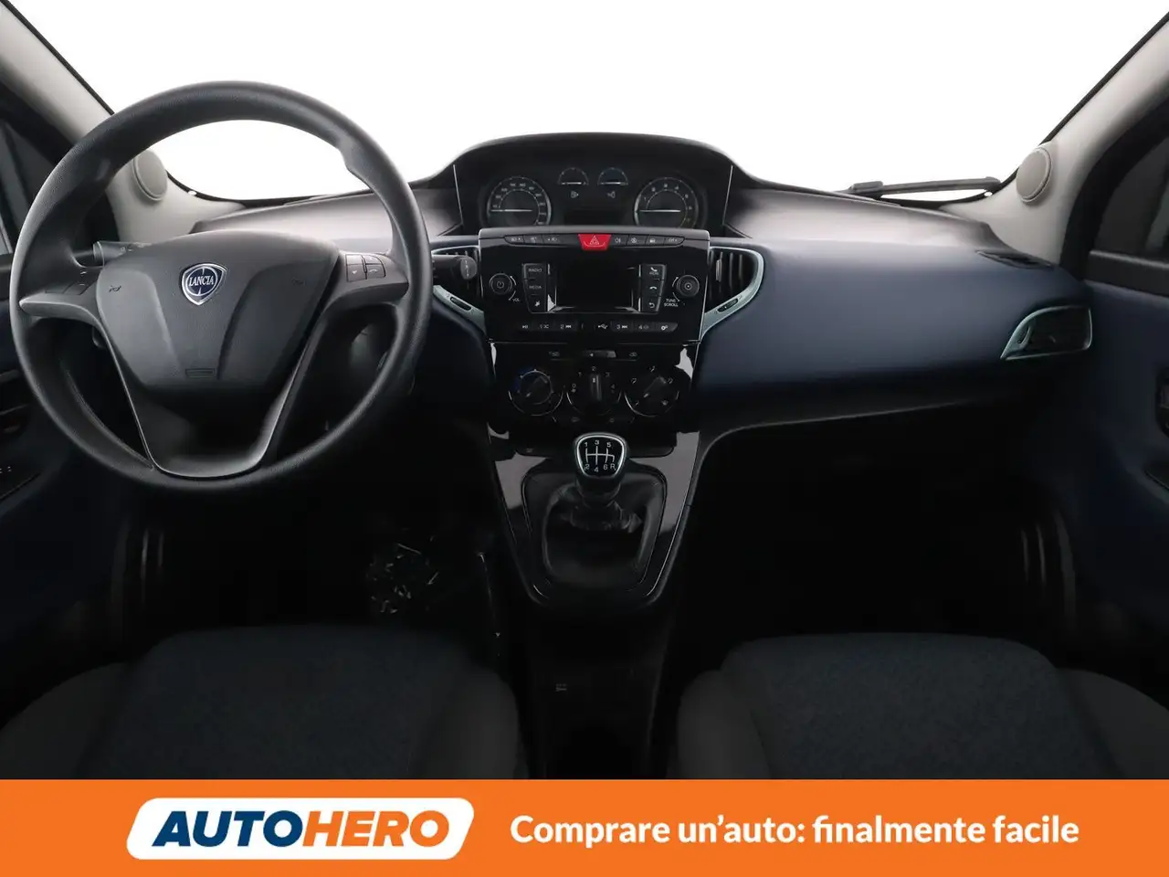 Lancia Ypsilon 2024 — фото 12