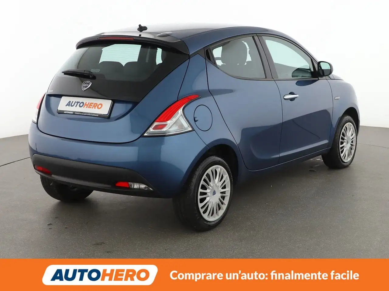 Lancia Ypsilon 2024 — фото 6