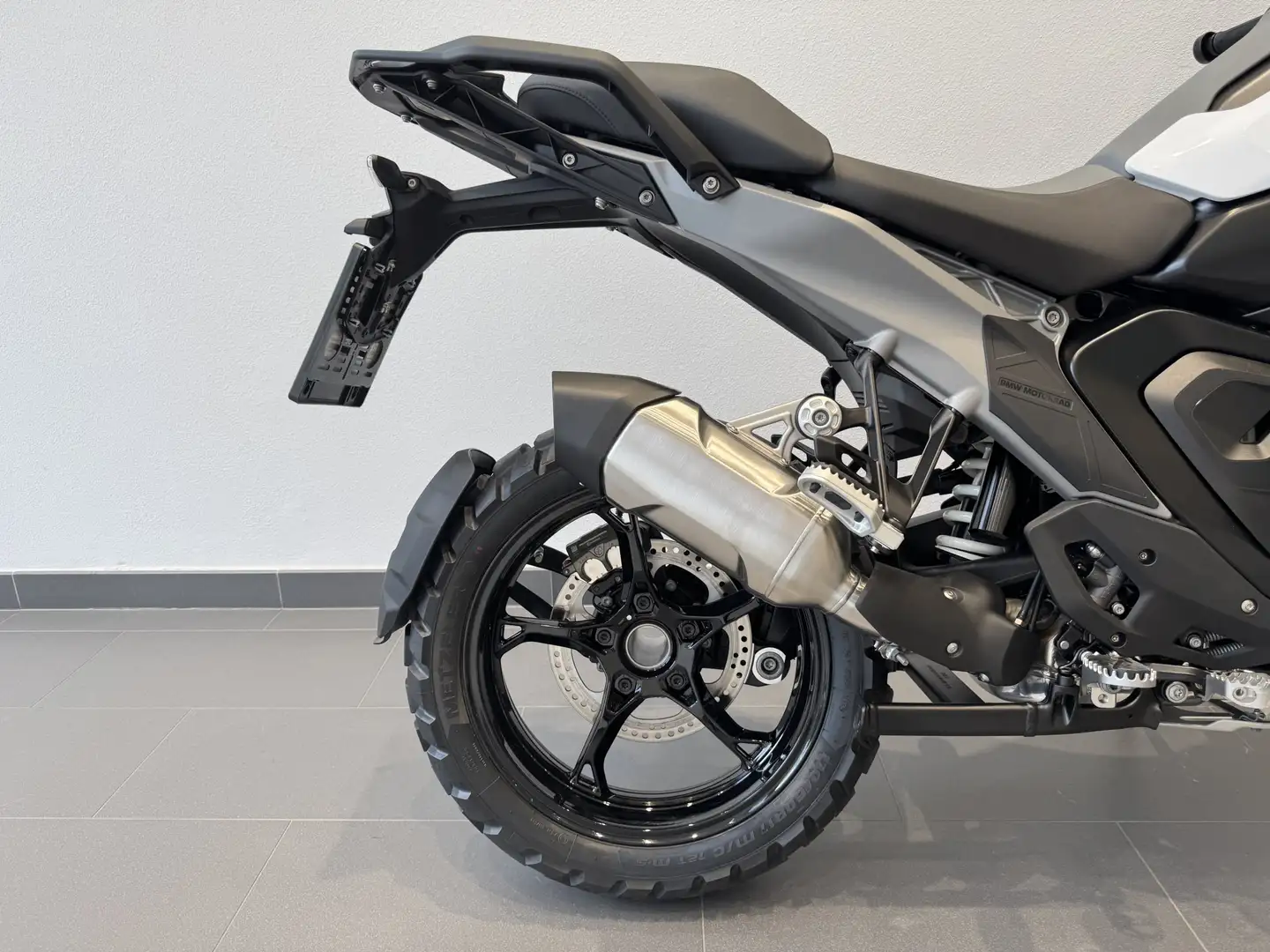 BMW R 1300 GS *Enduro-Paket Pro* Wit - 2