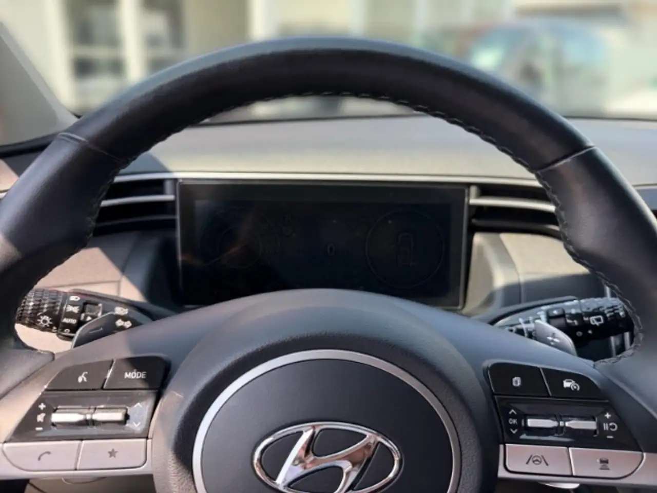 Hyundai TUCSON 1.6 Trend 2WD +KLIMA+LED+NAVI+SHZ+PDC+UVM+, миниатюра 8
