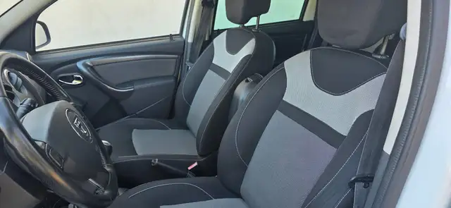 Dacia Duster view 5