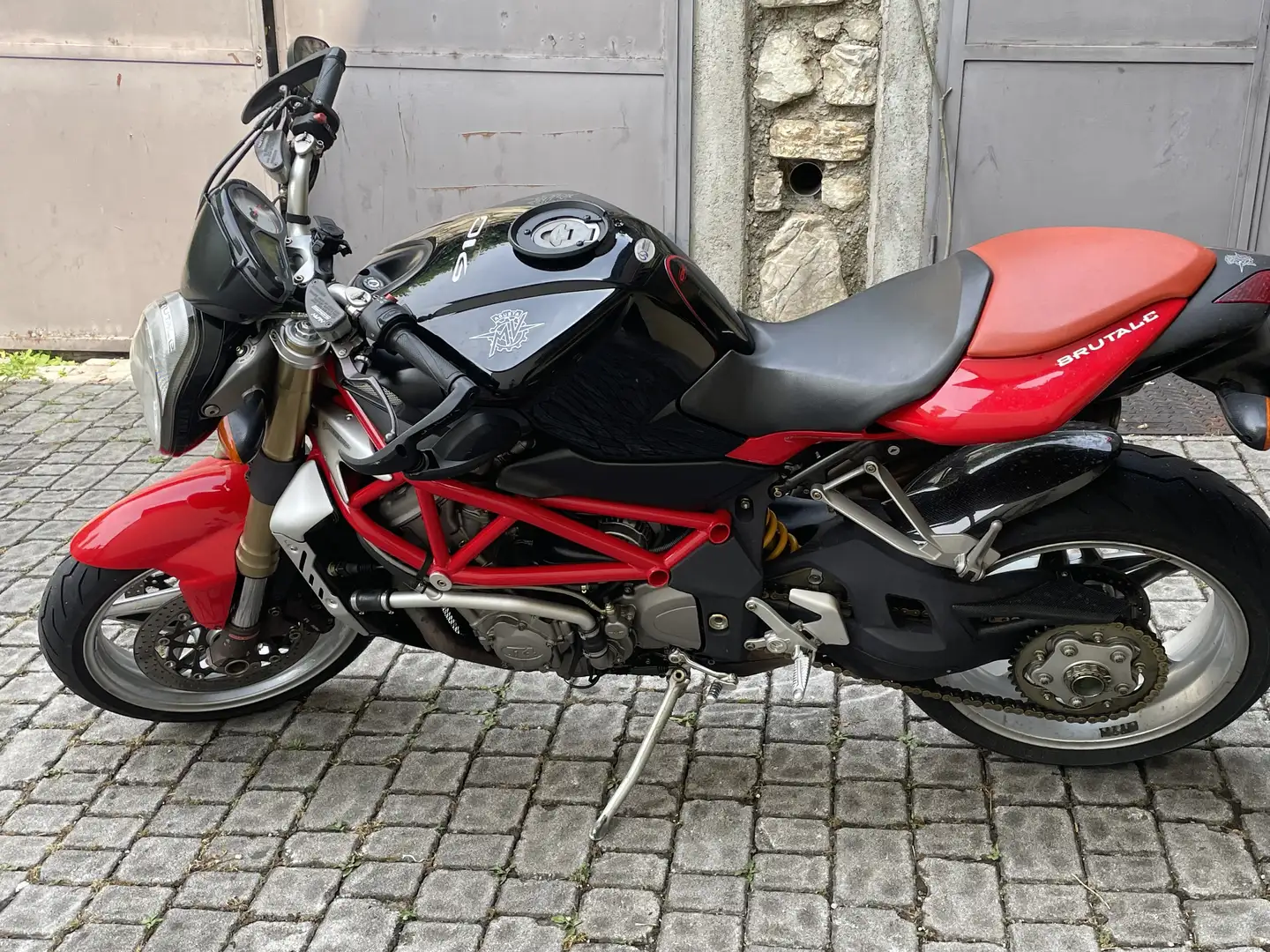 MV Agusta Brutale 910 - 2