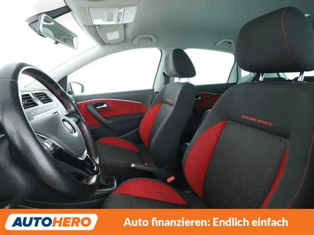 Volkswagen Polo view 10
