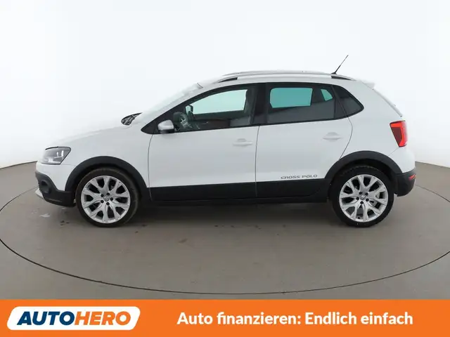 Volkswagen Polo view 3