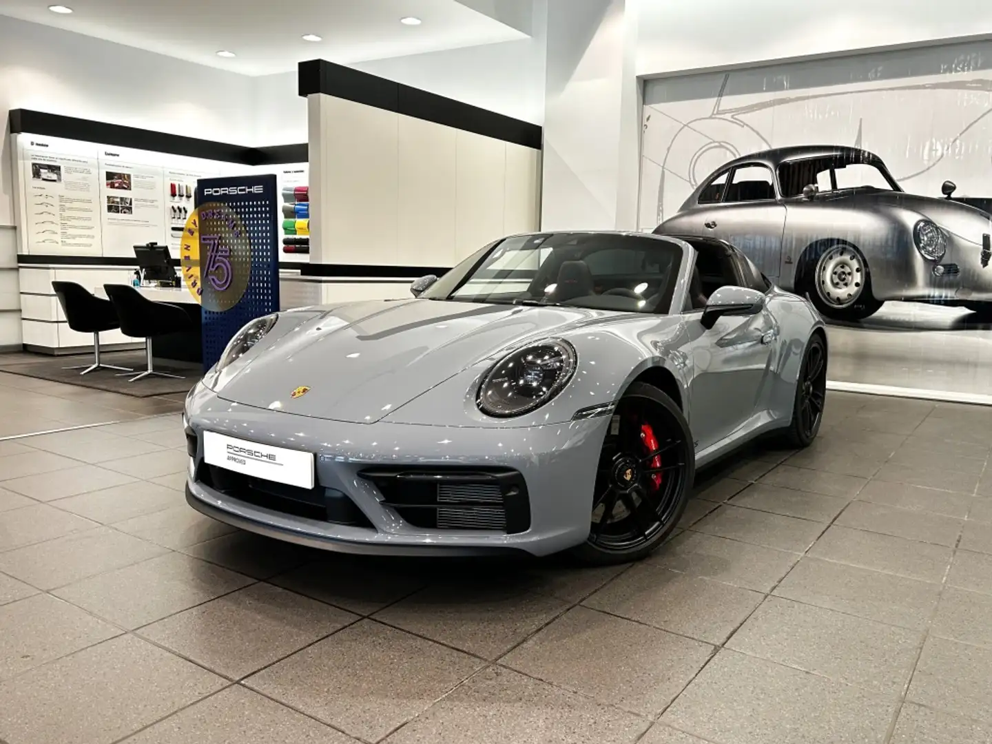 Porsche 992 Targa 4 GTS PDK Gris - 1