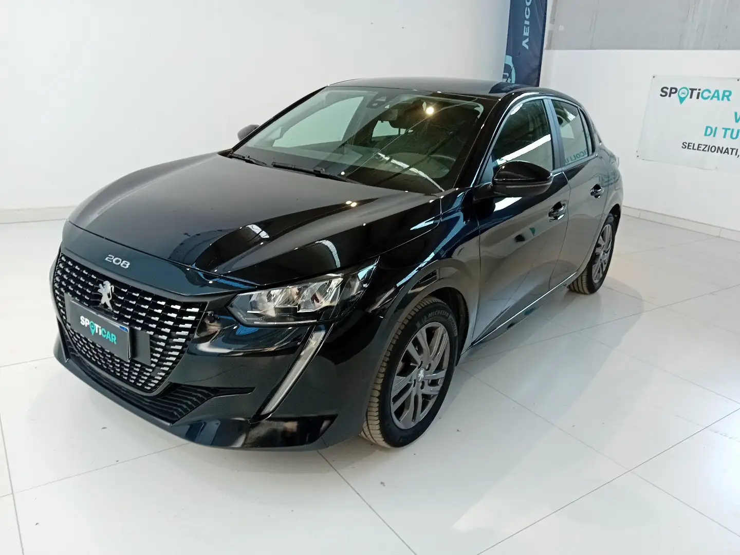 Peugeot 208 PureTech 75cv  5 porte Active Pack Nero - 1