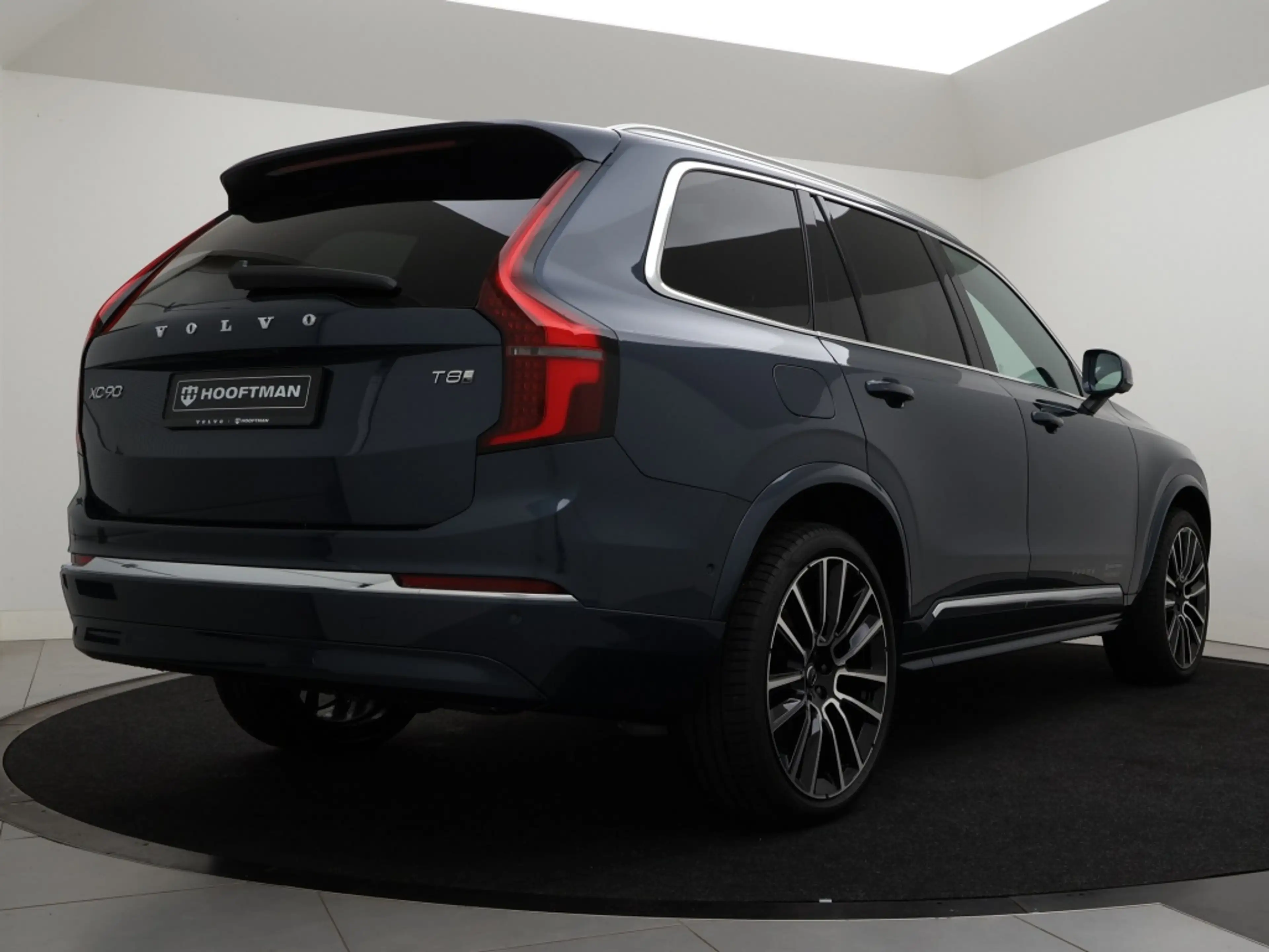 Volvo XC90 T8 PLUG-IN HYBRID ULTRA BRIGHT EXECUTIVE EDITION L — photo 4