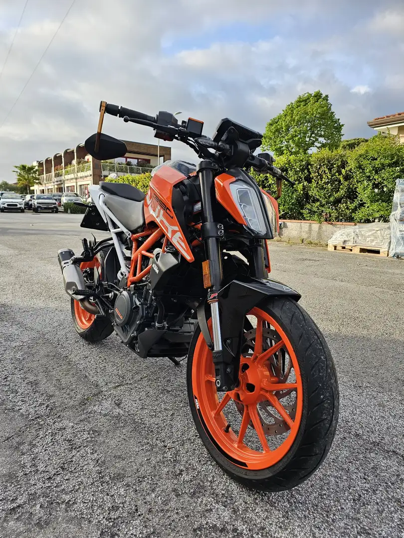 KTM 390 Duke ABS Portocaliu - 1