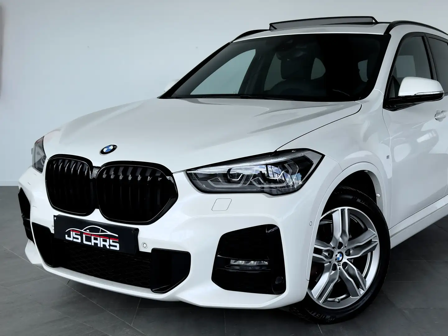 BMW X1 2.0 dA sDrive FULL PACK M-T.OUVRANT-GPS-CAMERA-PDC Blanc - 2