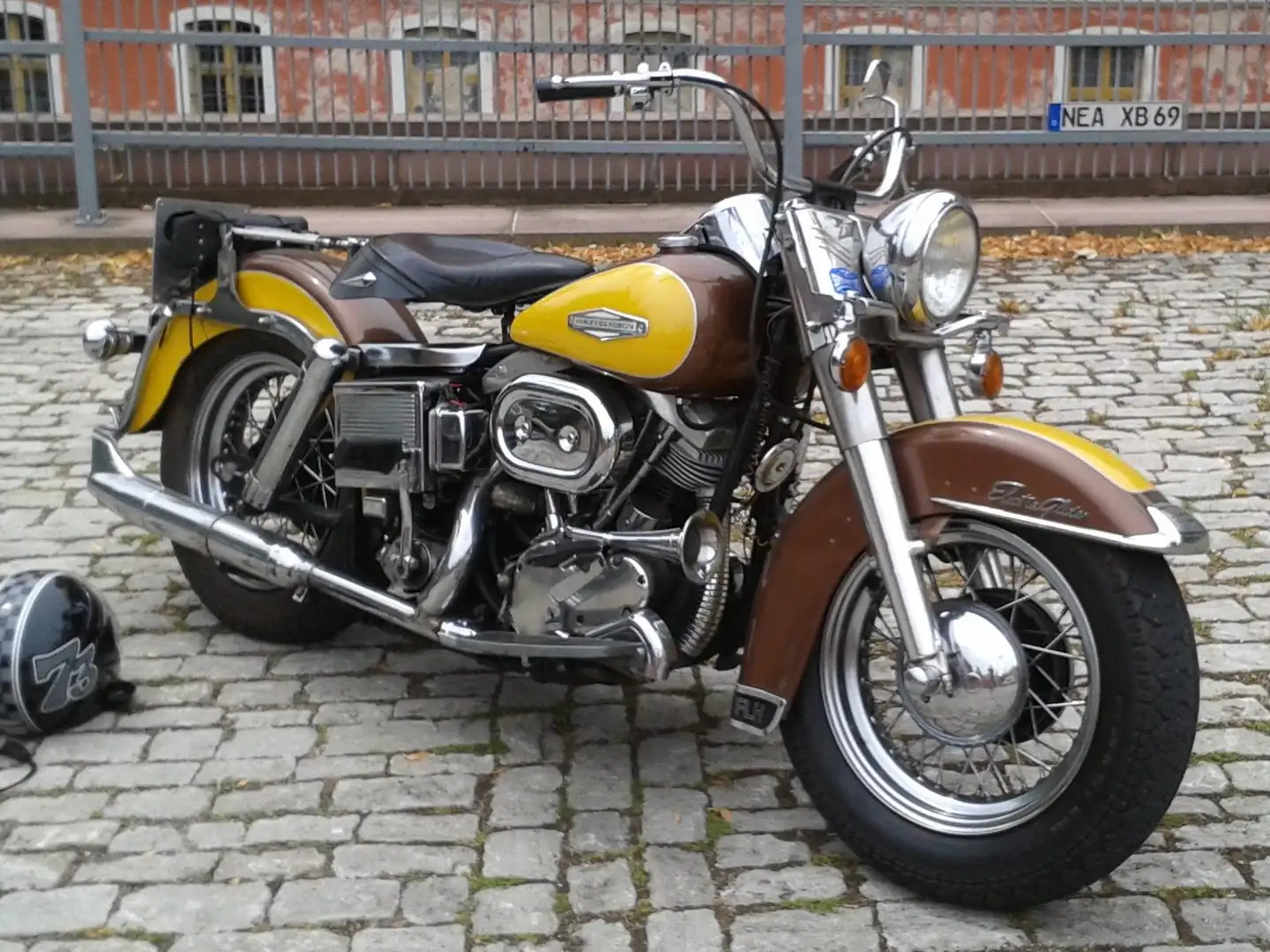 Harley-Davidson Early Shovel FLH Żółty - 1