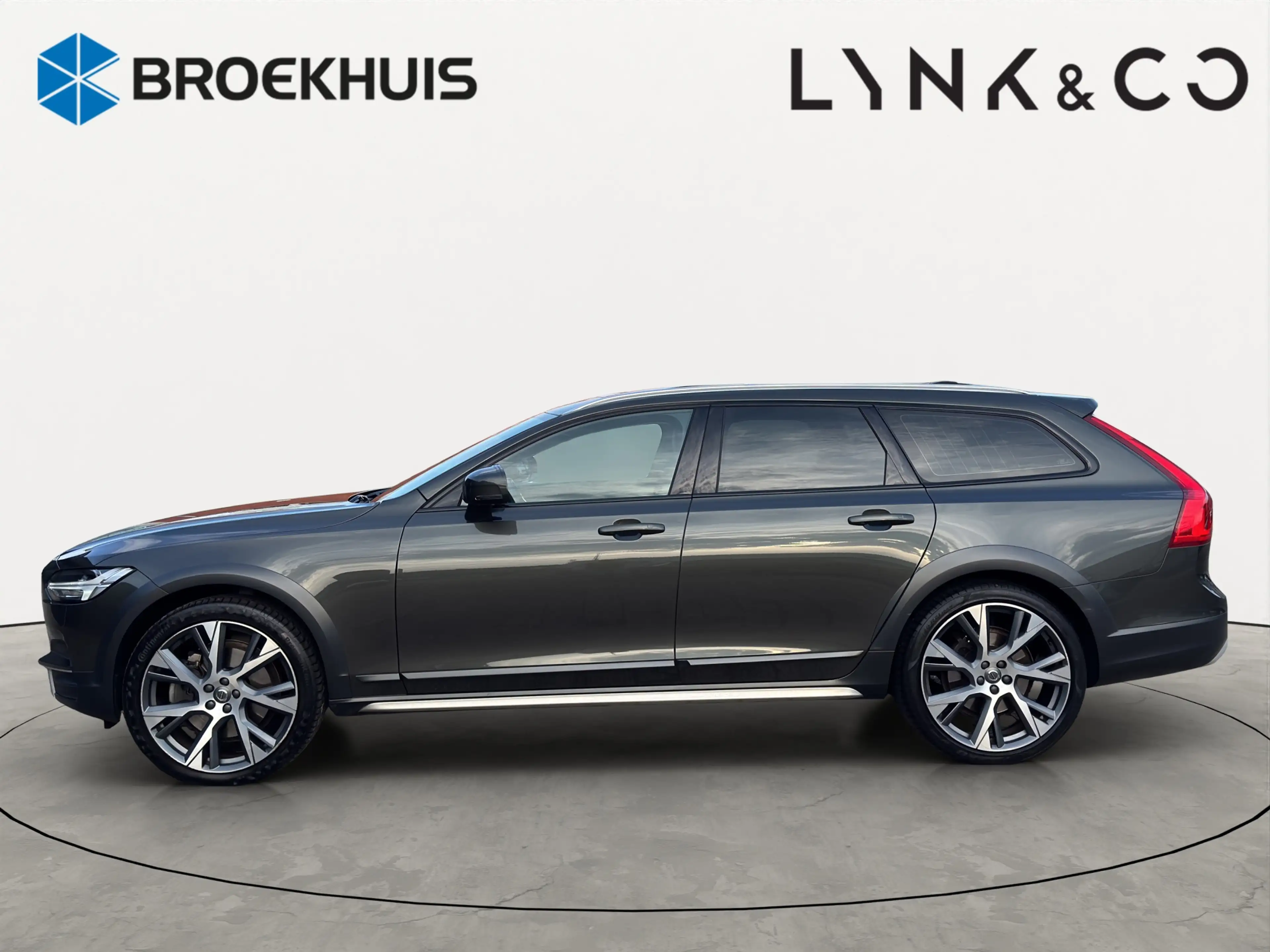 Volvo V90 Cross Country 2.0 T5 AWD Pro | Camera | Apple Carplay\Android Au — photo 9