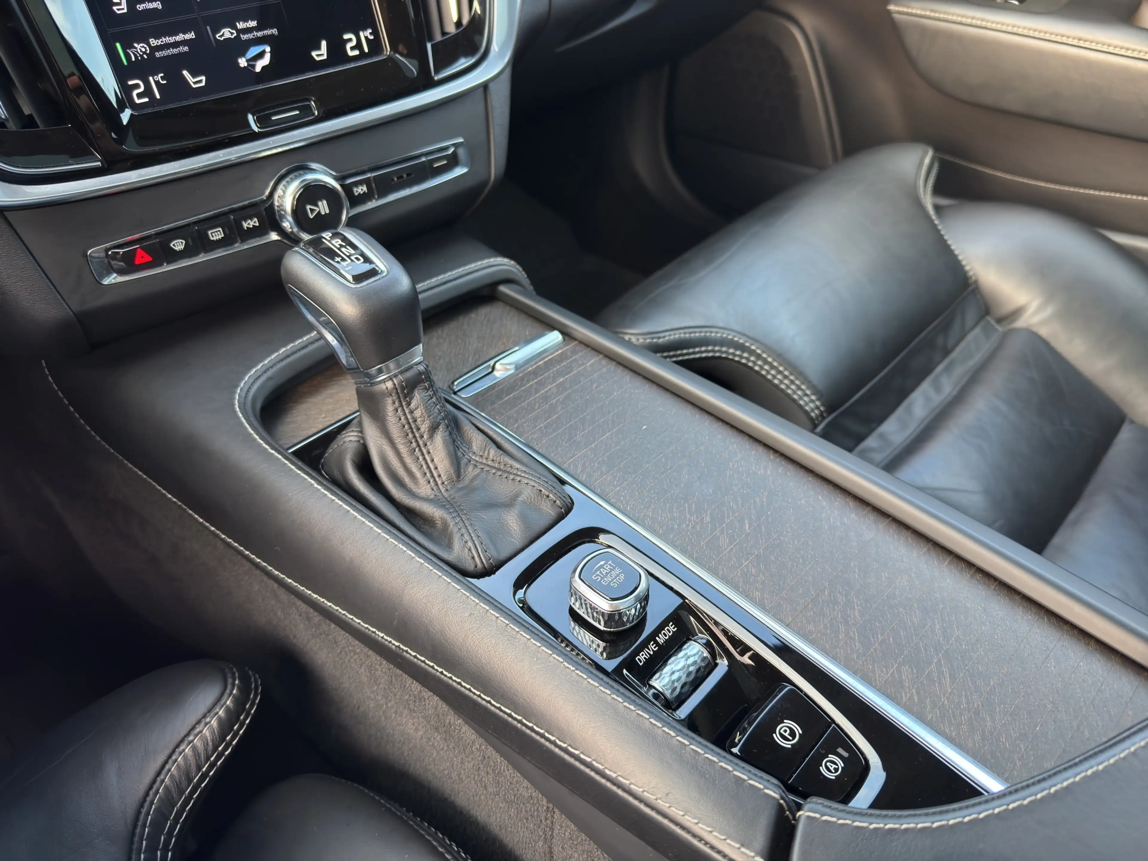 Volvo V90 Cross Country 2.0 T5 AWD Pro | Camera | Apple Carplay\Android Au — photo 30