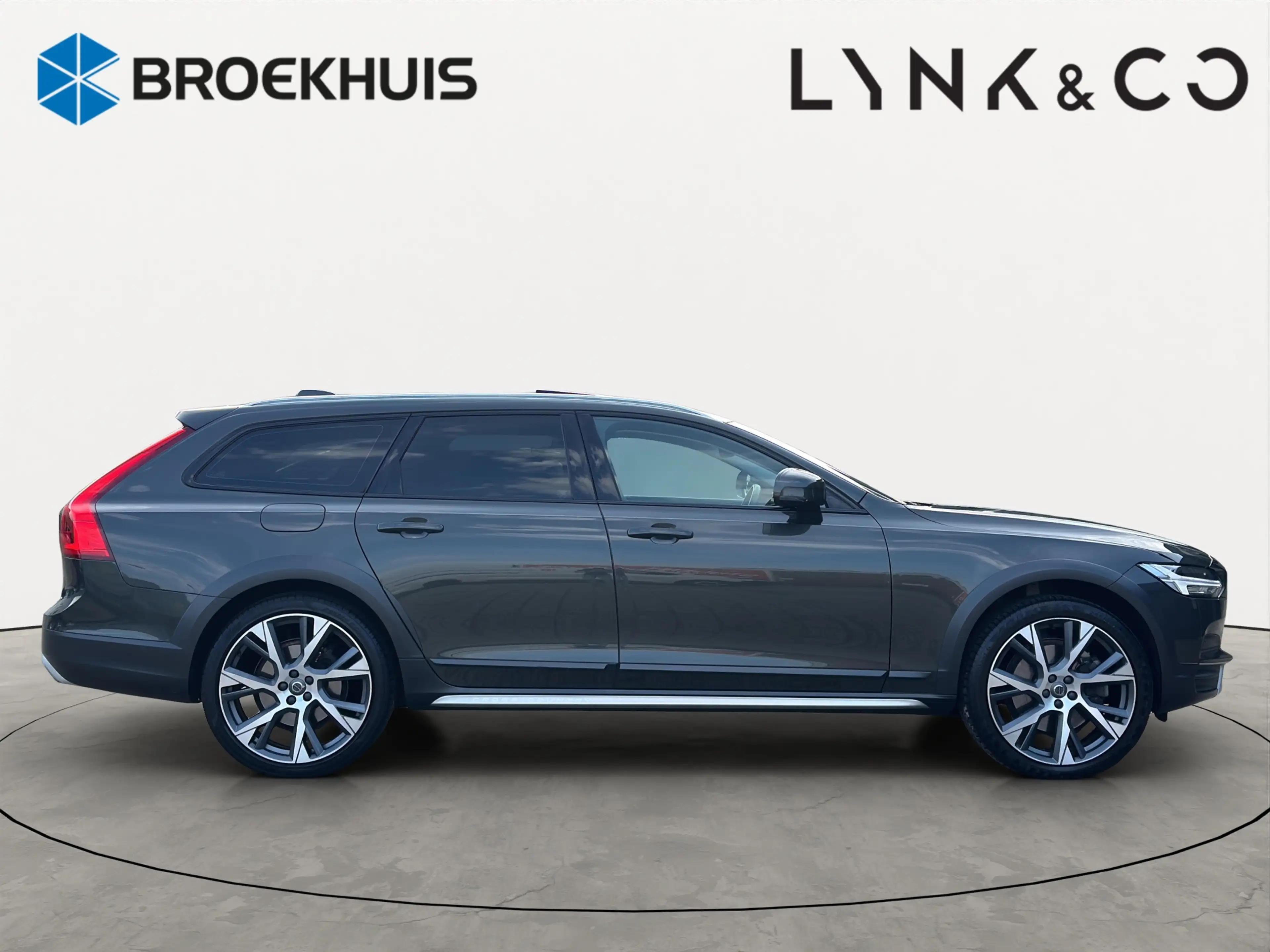 Volvo V90 Cross Country 2.0 T5 AWD Pro | Camera | Apple Carplay\Android Au — photo 4
