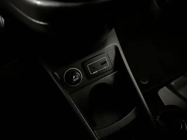 Lancia Ypsilon view 12