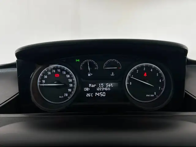 Lancia Ypsilon view 8