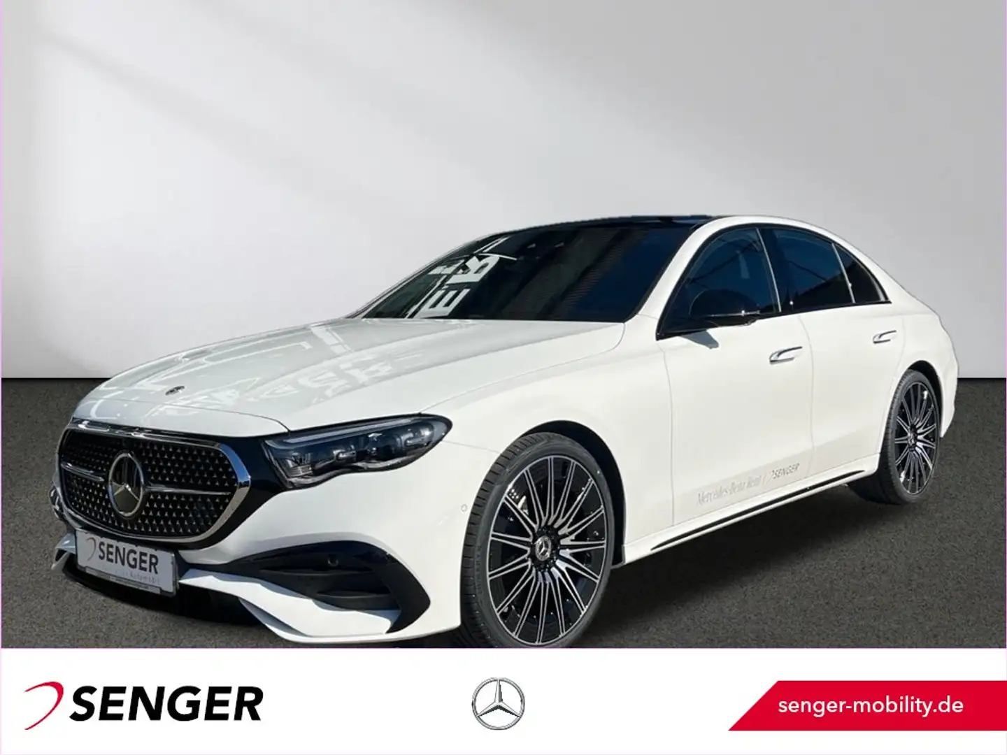 Mercedes-Benz E 220 d AMG Line Night Panorama AHK Digital-L. Weiß - 1