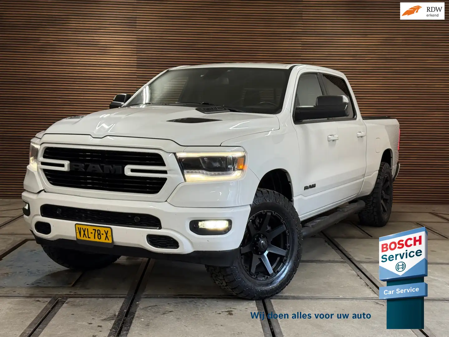 Dodge RAM 1500 5.7 V8 4x4 Crew Cab 5'7 Sport | Soft Cover | Blanc - 1