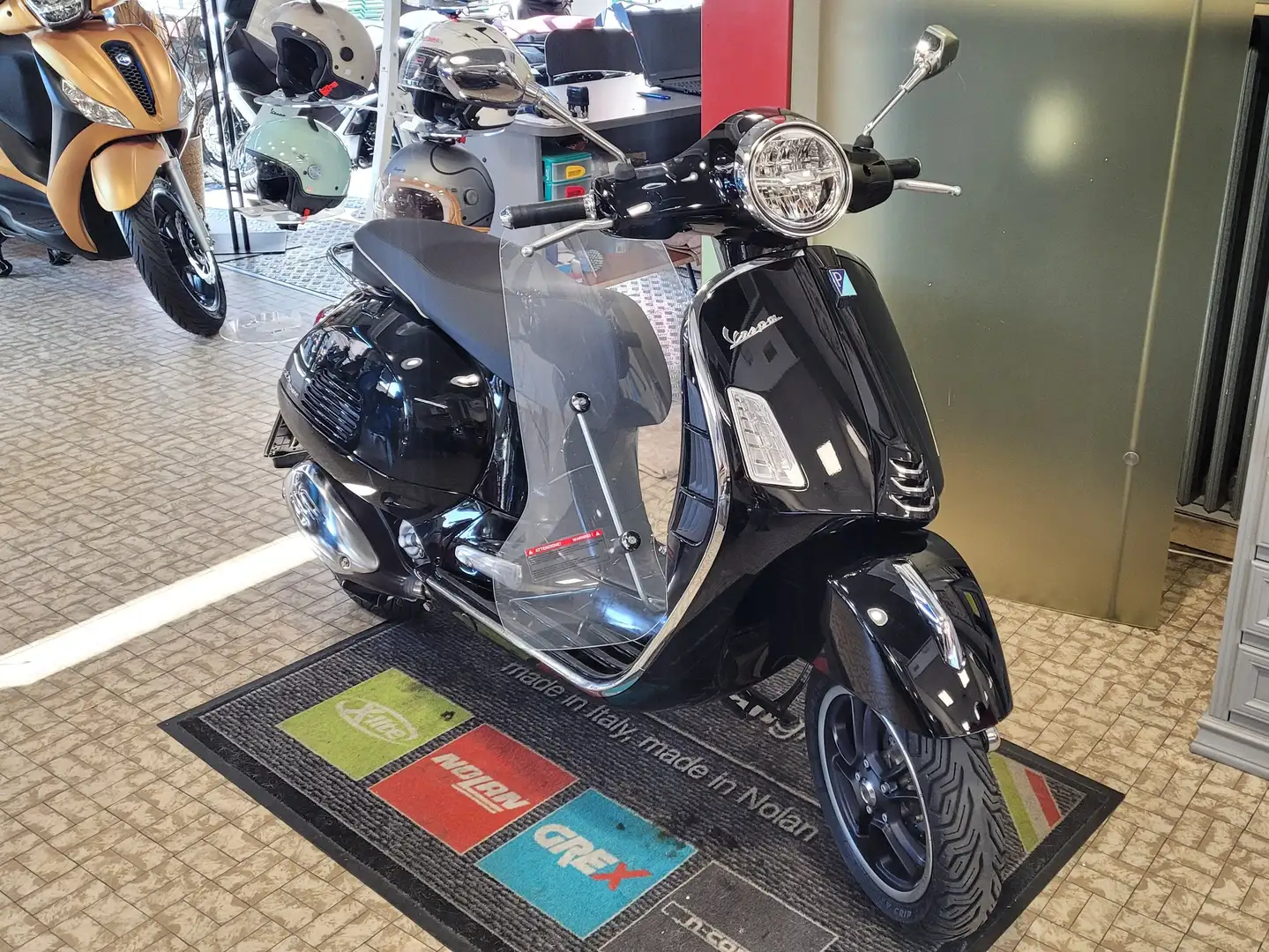 Vespa GTS Super 300 Super Abs/Asr Hpe Nero - 2