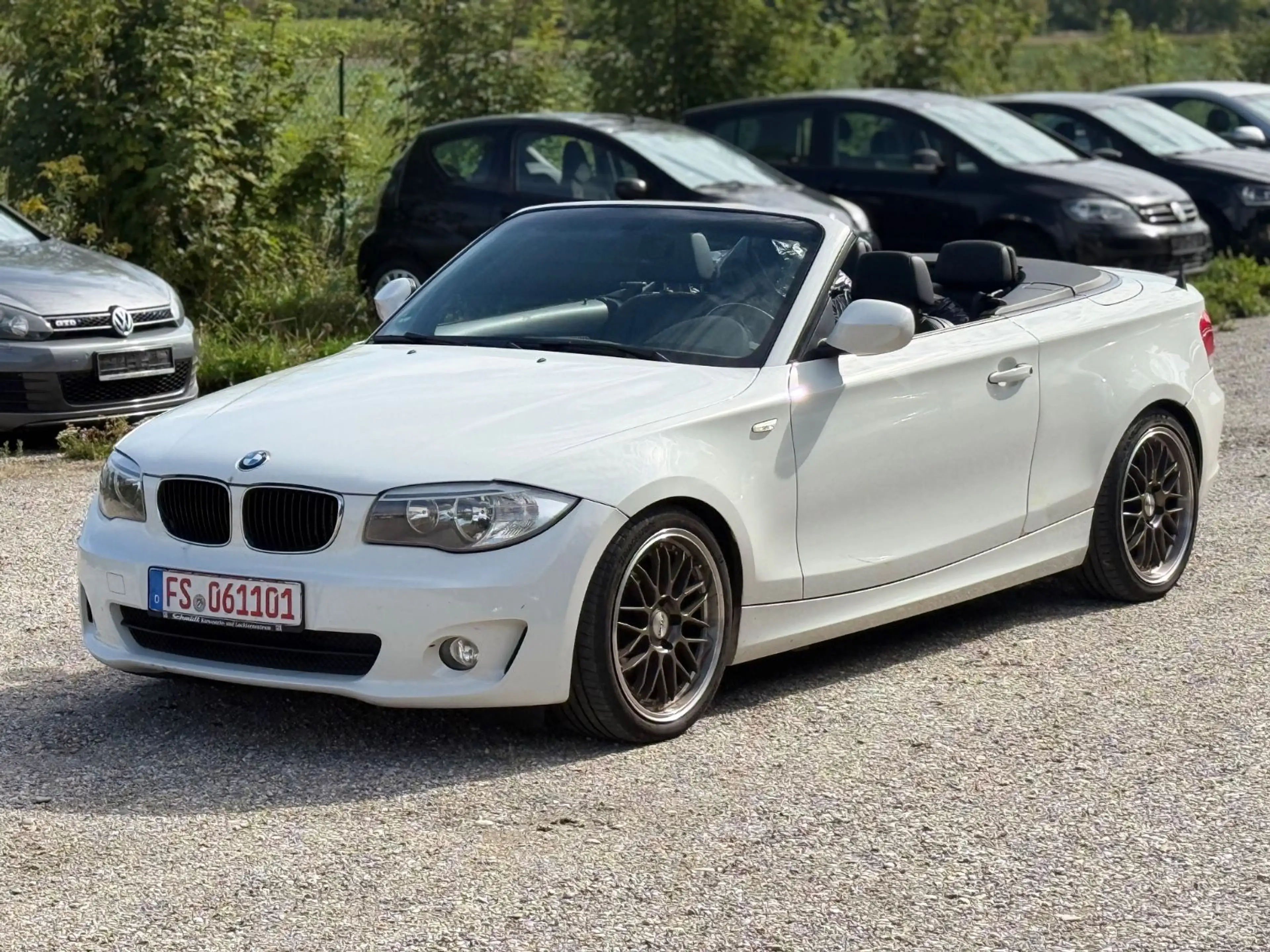 BMW 118 1er Cabrio /Automatik/Leder/8-fach Bereifung