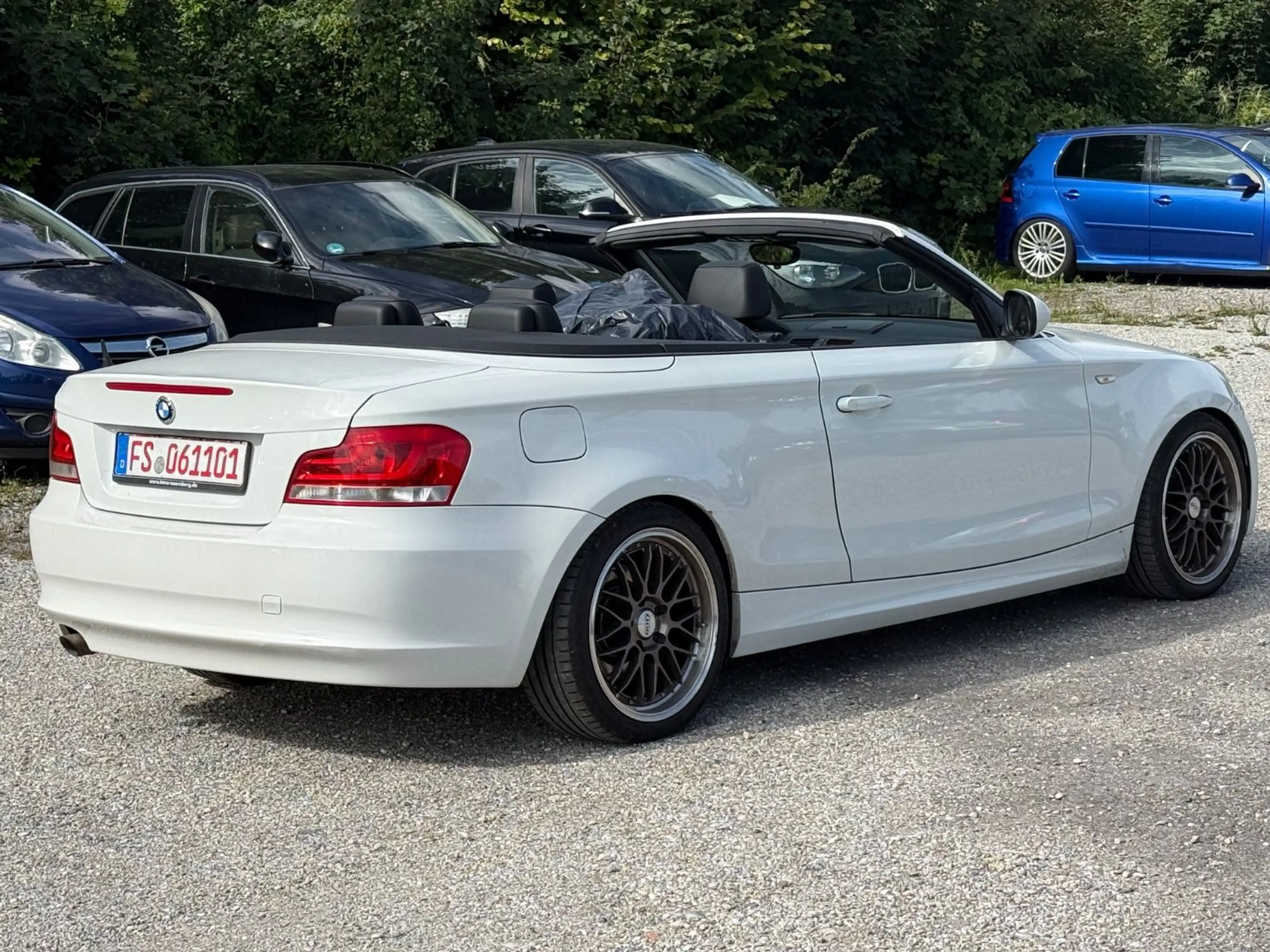 BMW 118 1er Cabrio /Automatik/Leder/8-fach Bereifung — photo 5