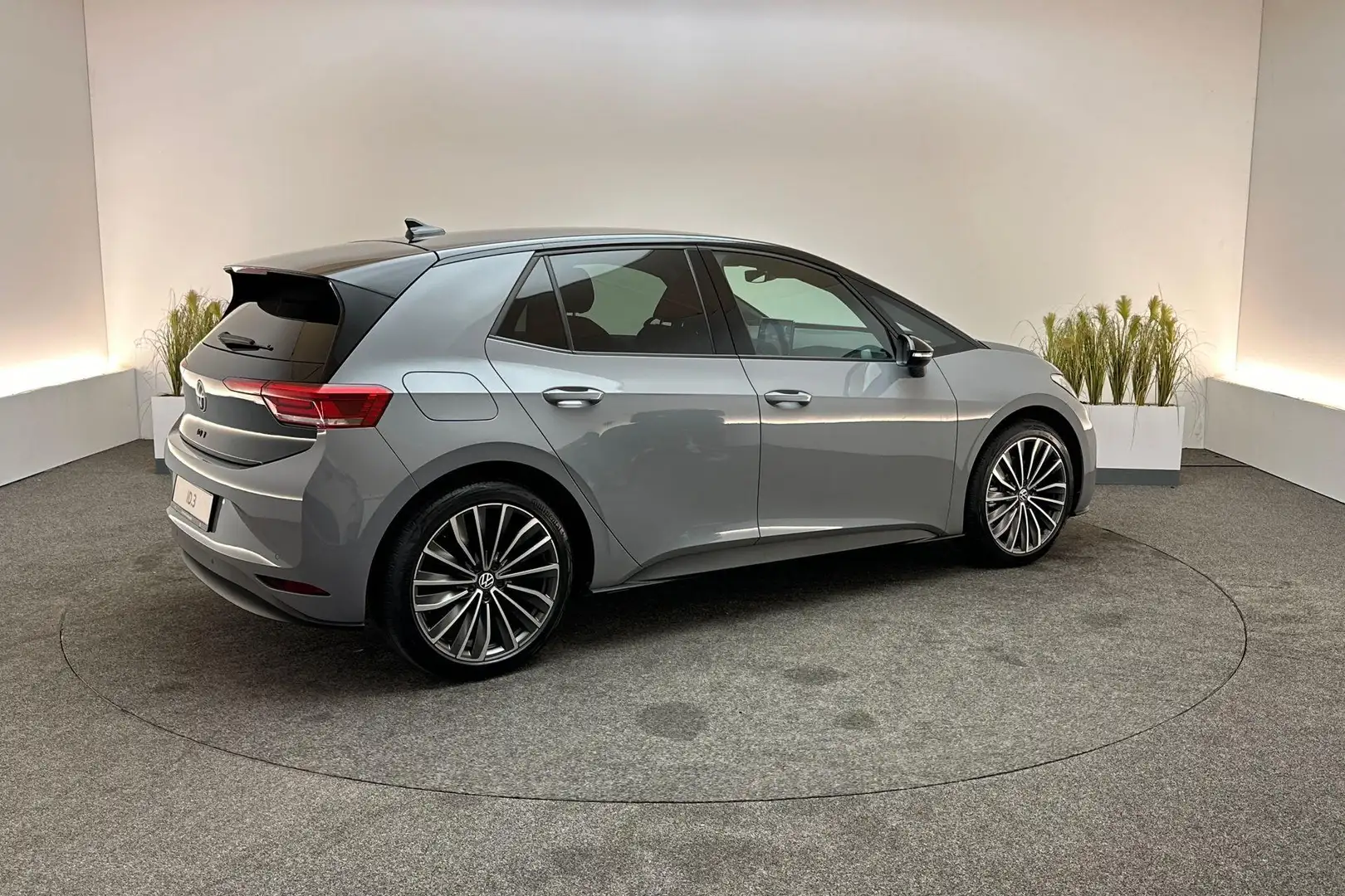 Volkswagen ID.3 Limited Edition 52 kWh Grijs - 2